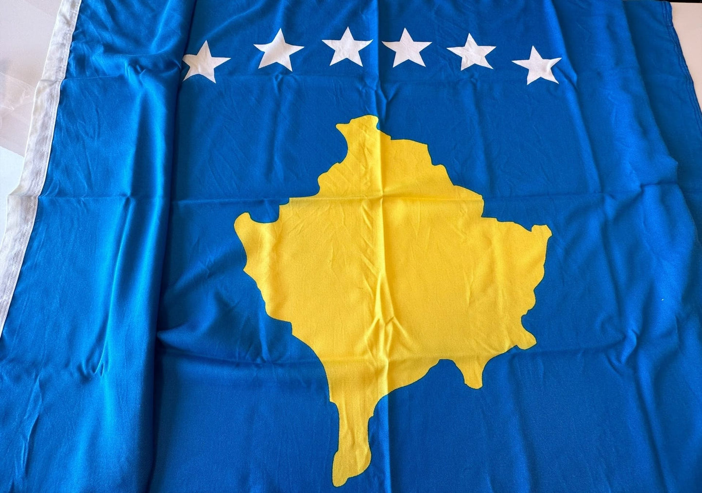Kosovos flagga Flaggfabriken Kronan