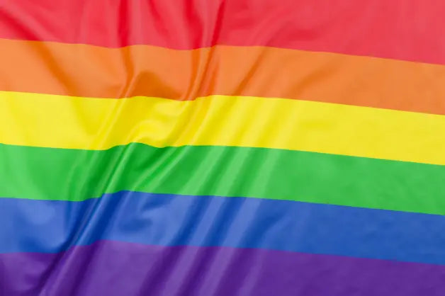 Prideflagga med vit bakgrund
