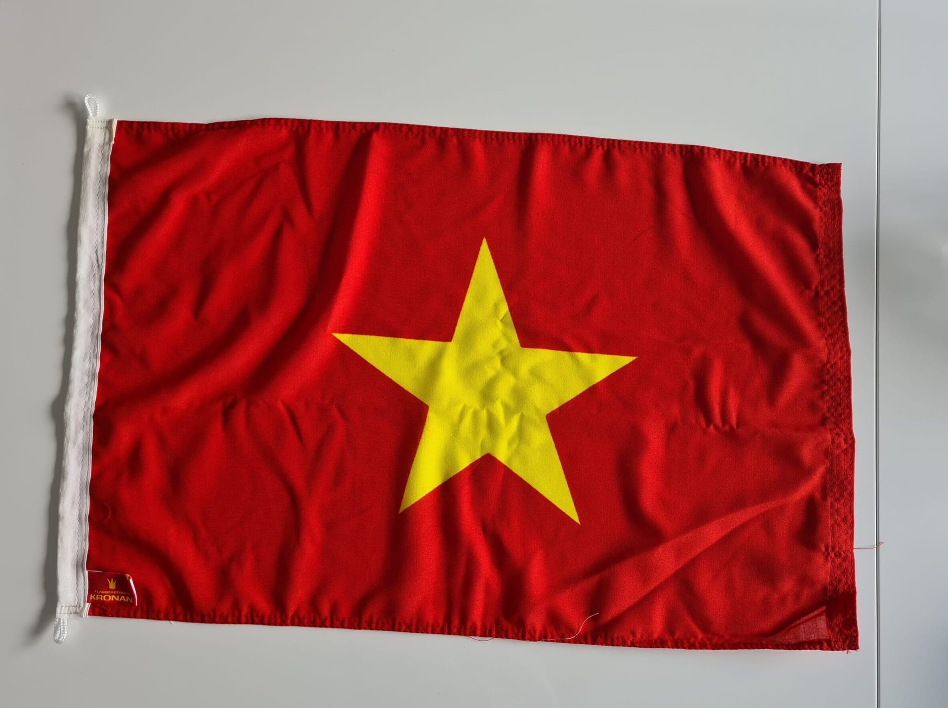 Vietnams flagga Flaggfabriken Kronan