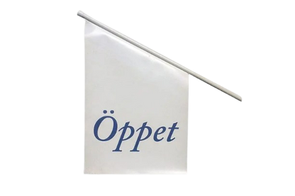 Fasadflagga "Öppet" Flaggfabriken Kronan